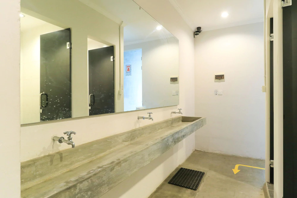 Conus Factory Hostel