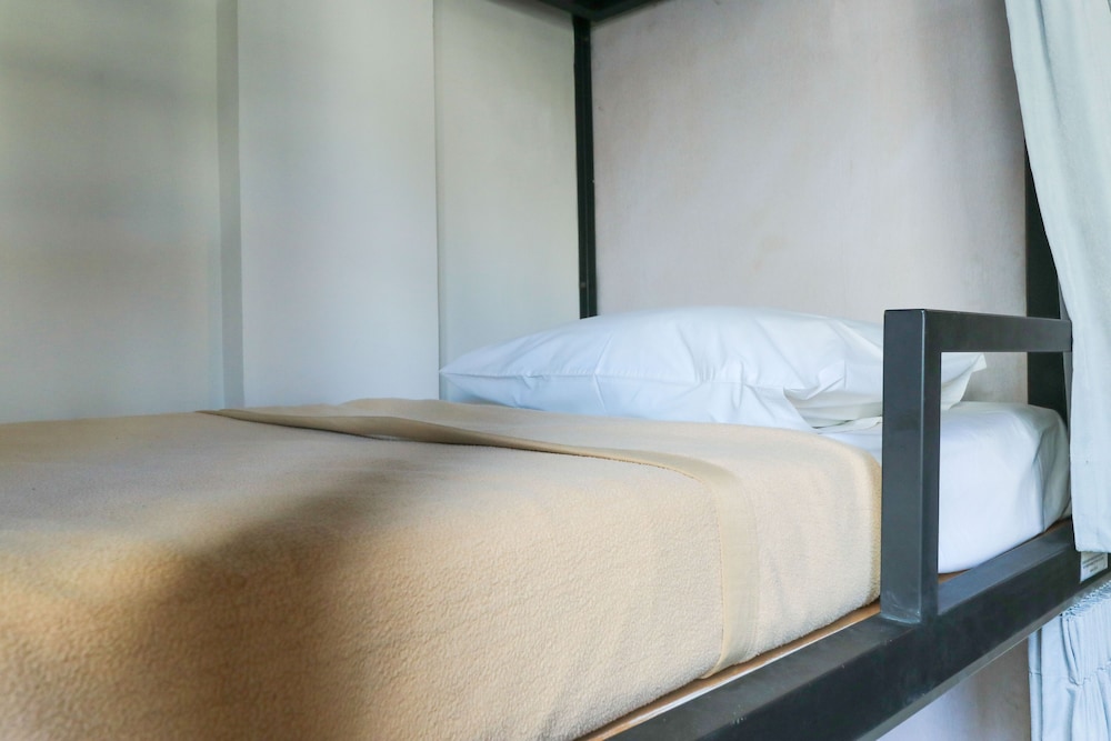 Conus Factory Hostel