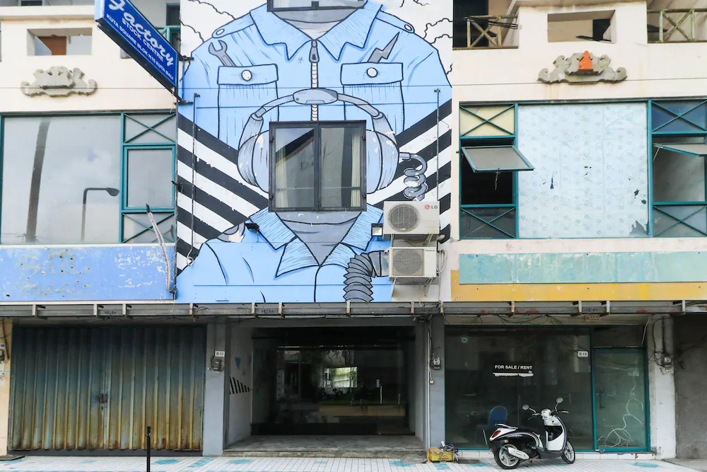Conus Factory Hostel