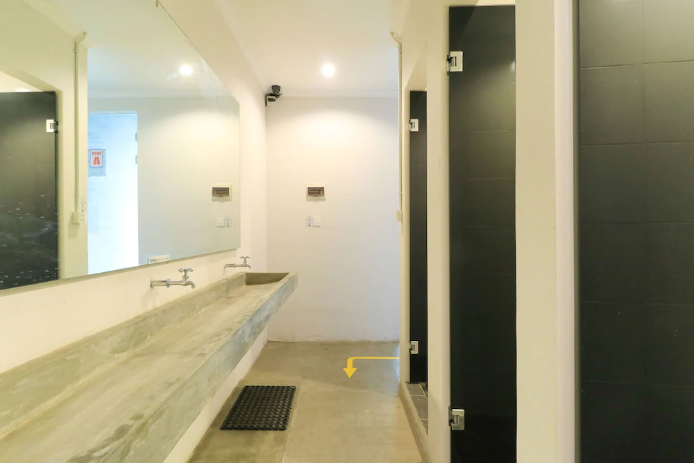 Conus Factory Hostel