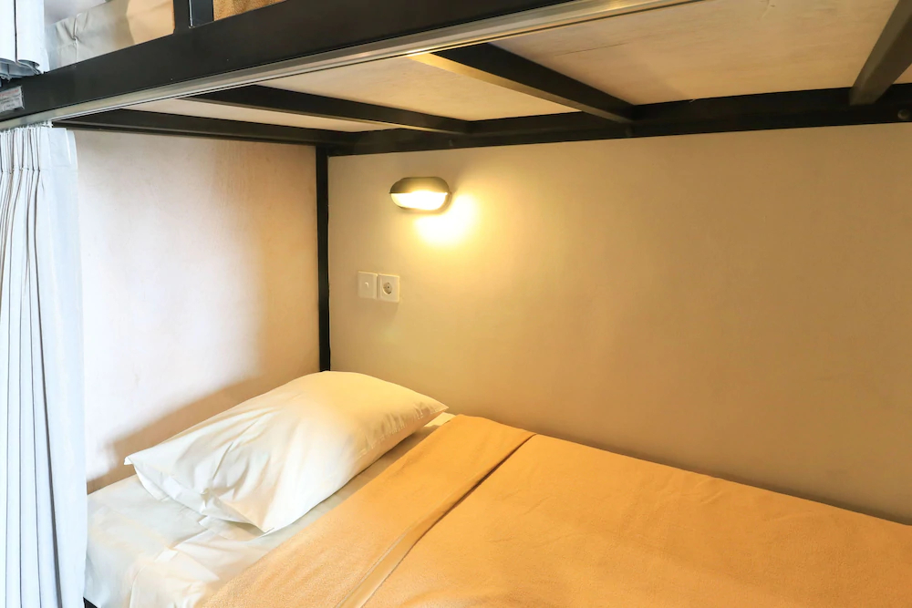 Conus Factory Hostel