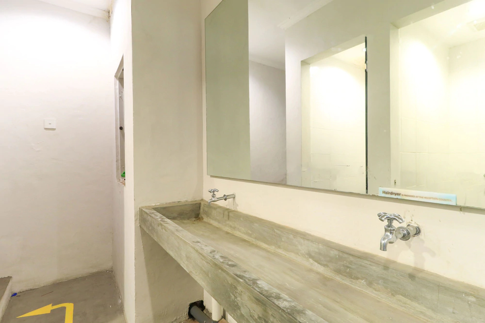 Conus Factory Hostel