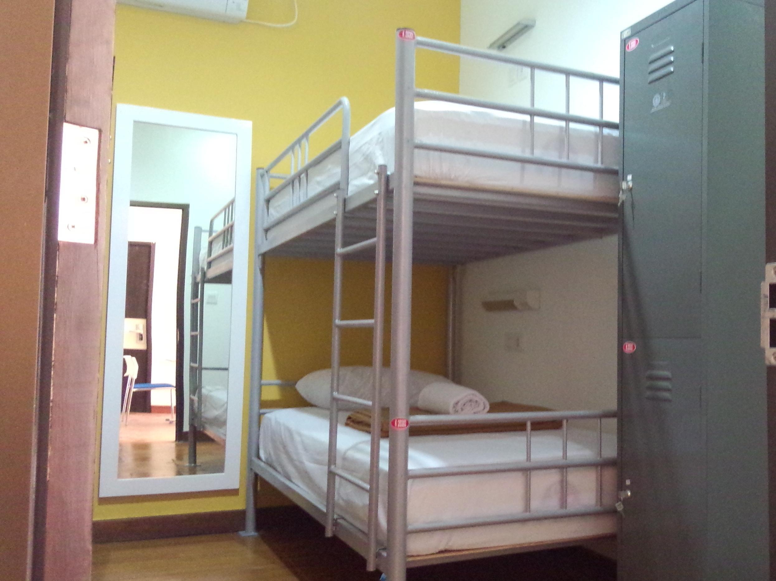CX Hostel Kuta Raya