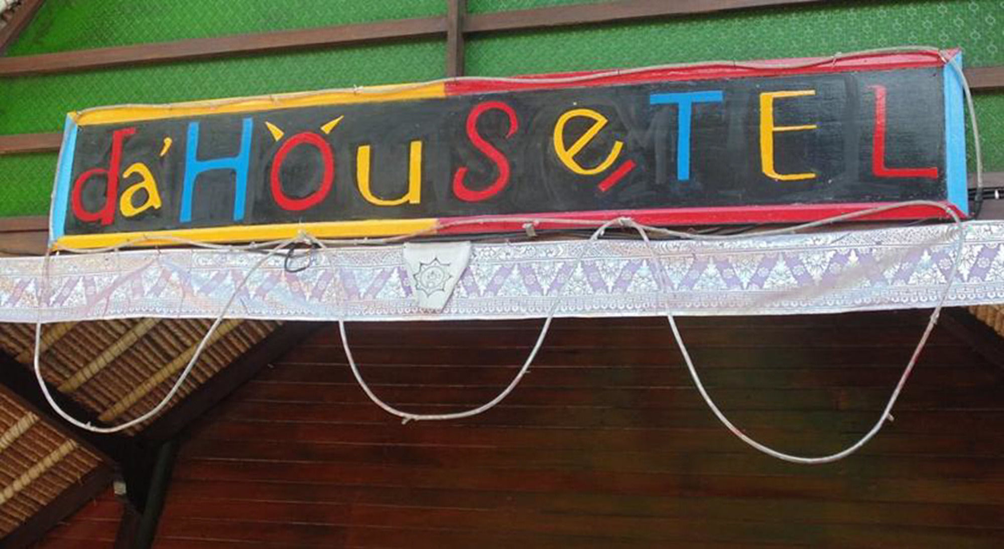 Da'Housetel