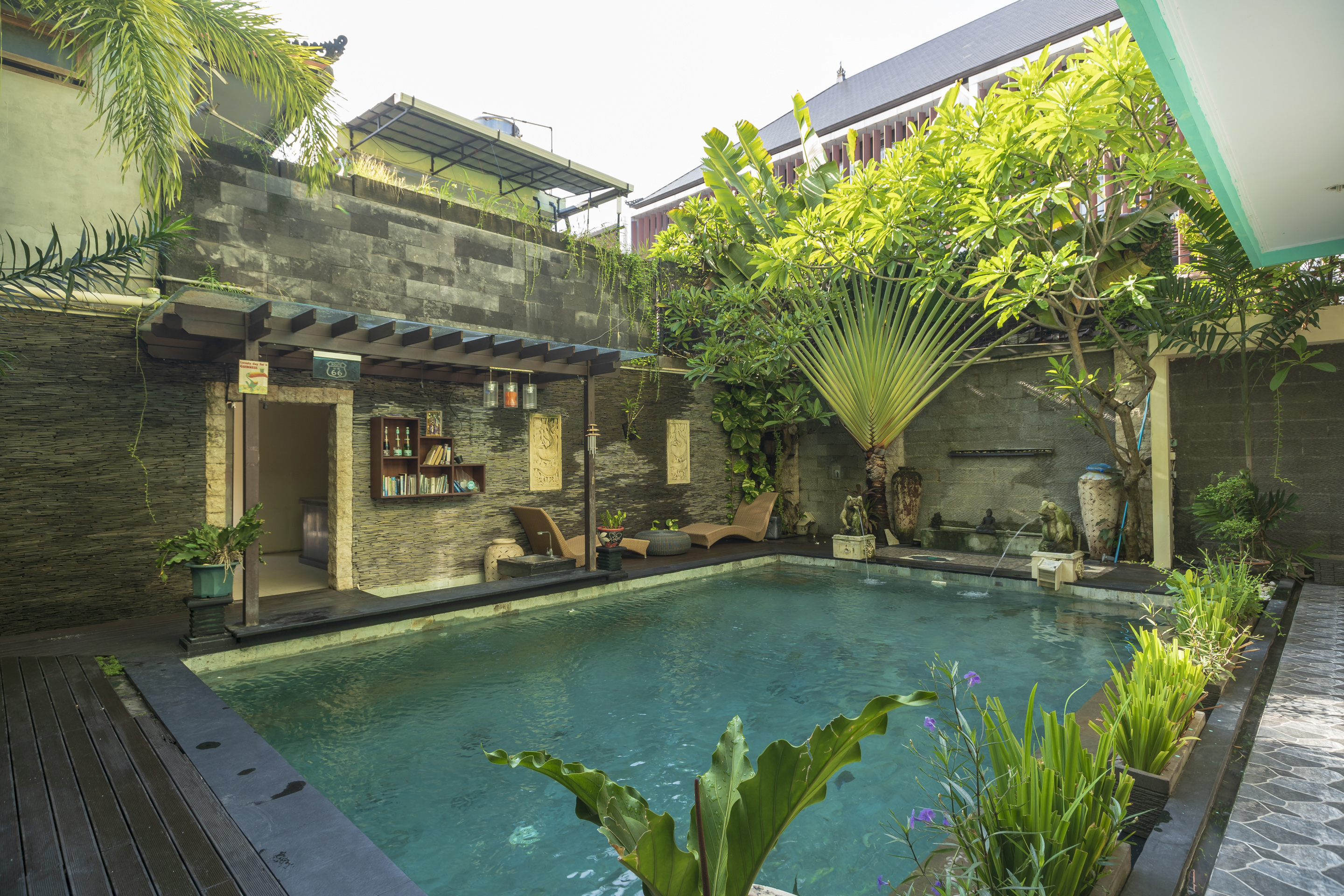 Dedy Beach Inn by OYO Rooms