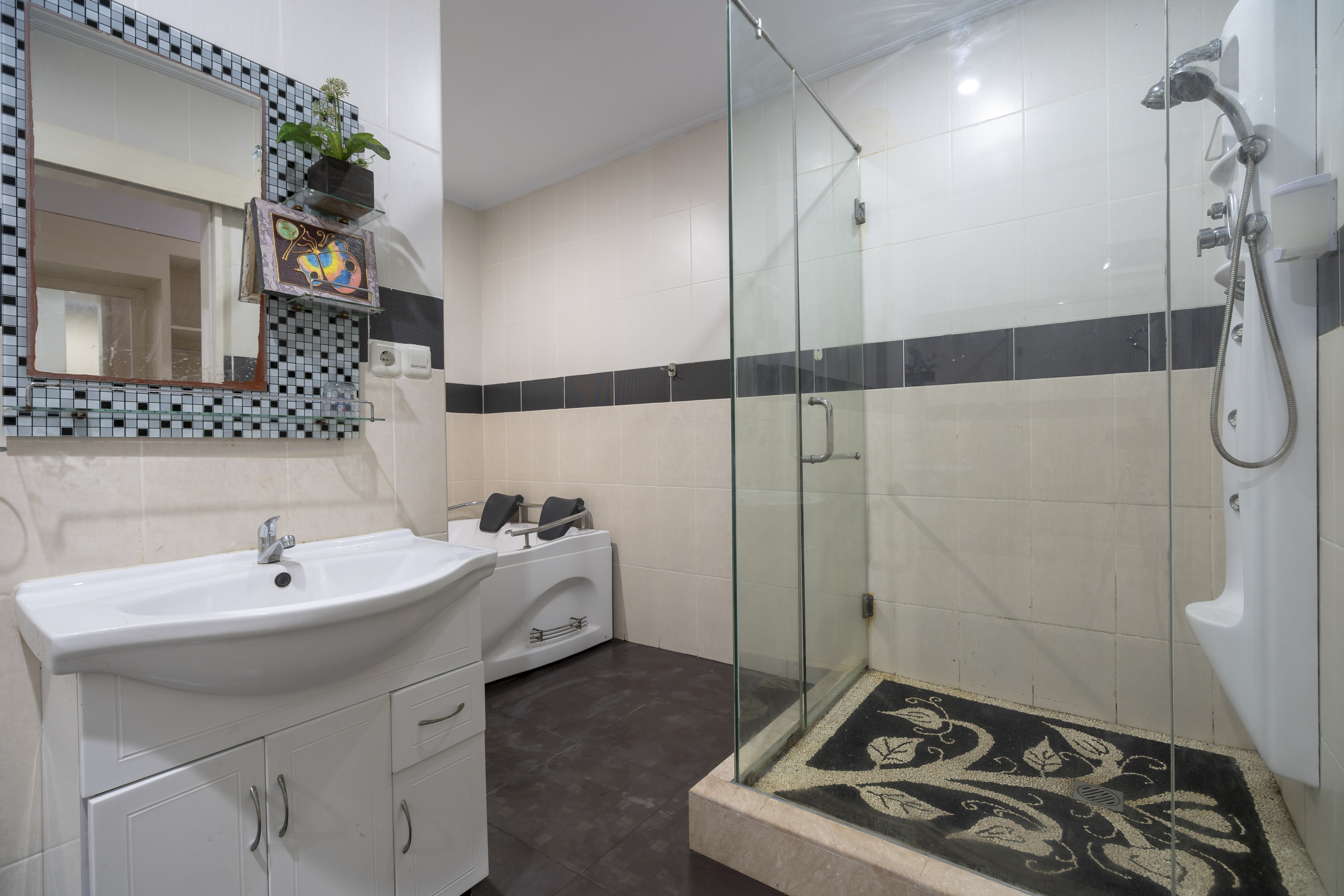 Dedy Beach Inn by OYO Rooms