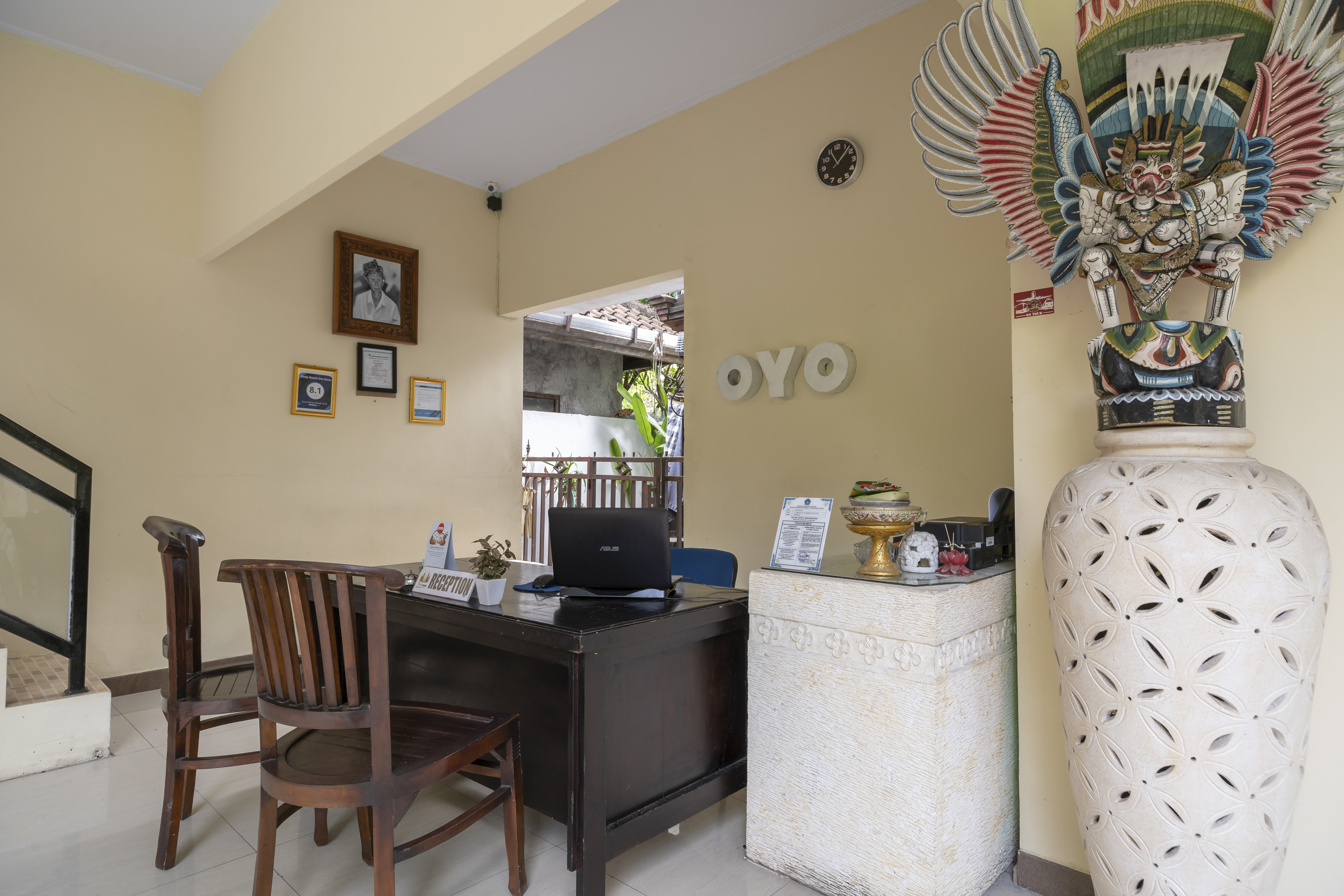 Dedy Beach Inn by OYO Rooms