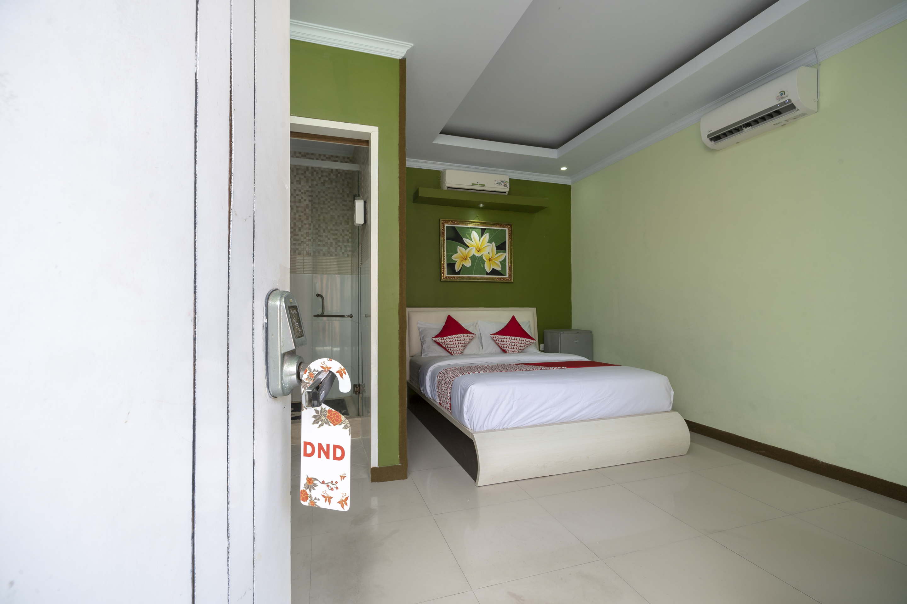 Dedy Beach Inn by OYO Rooms