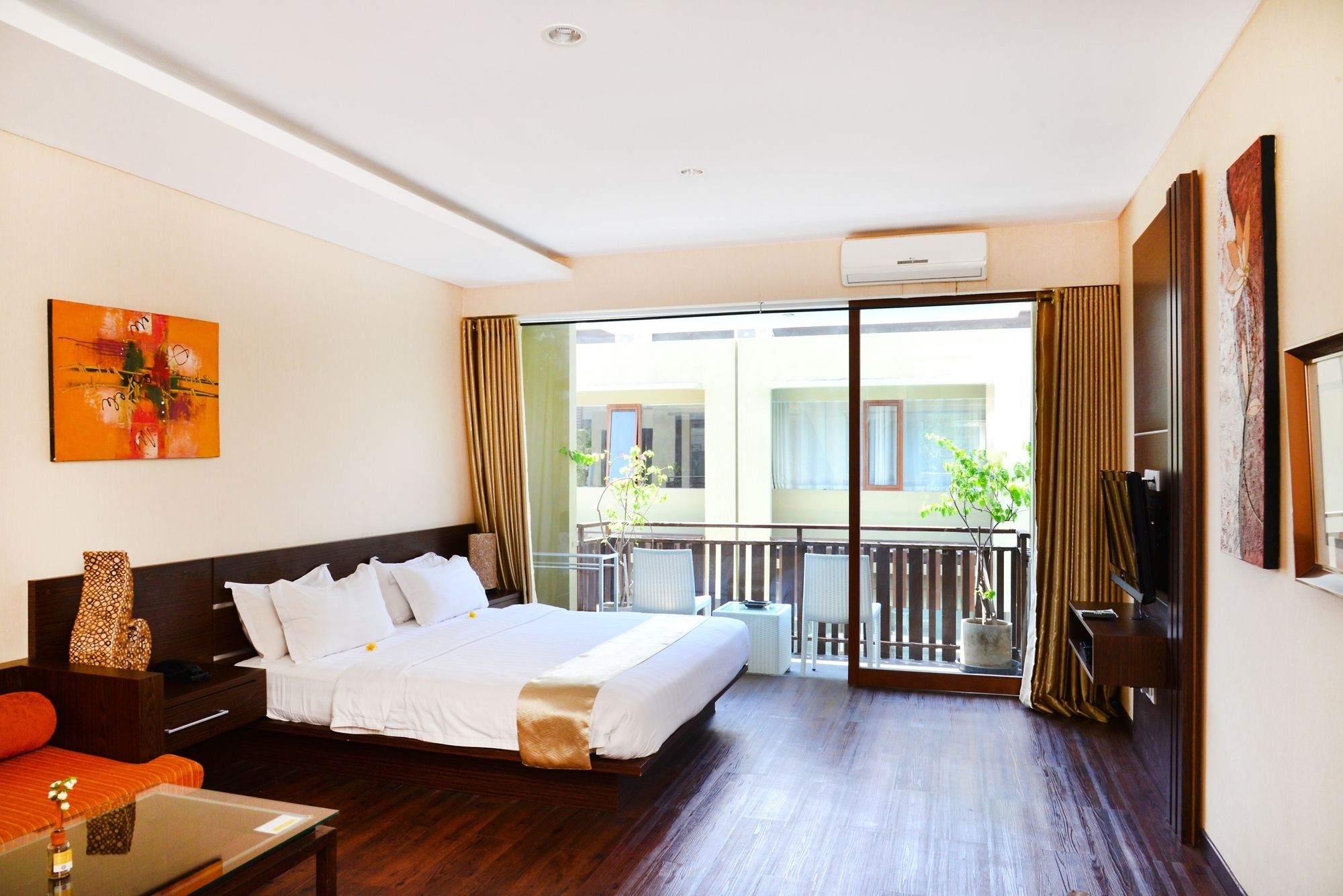 Devata Suite & Residence