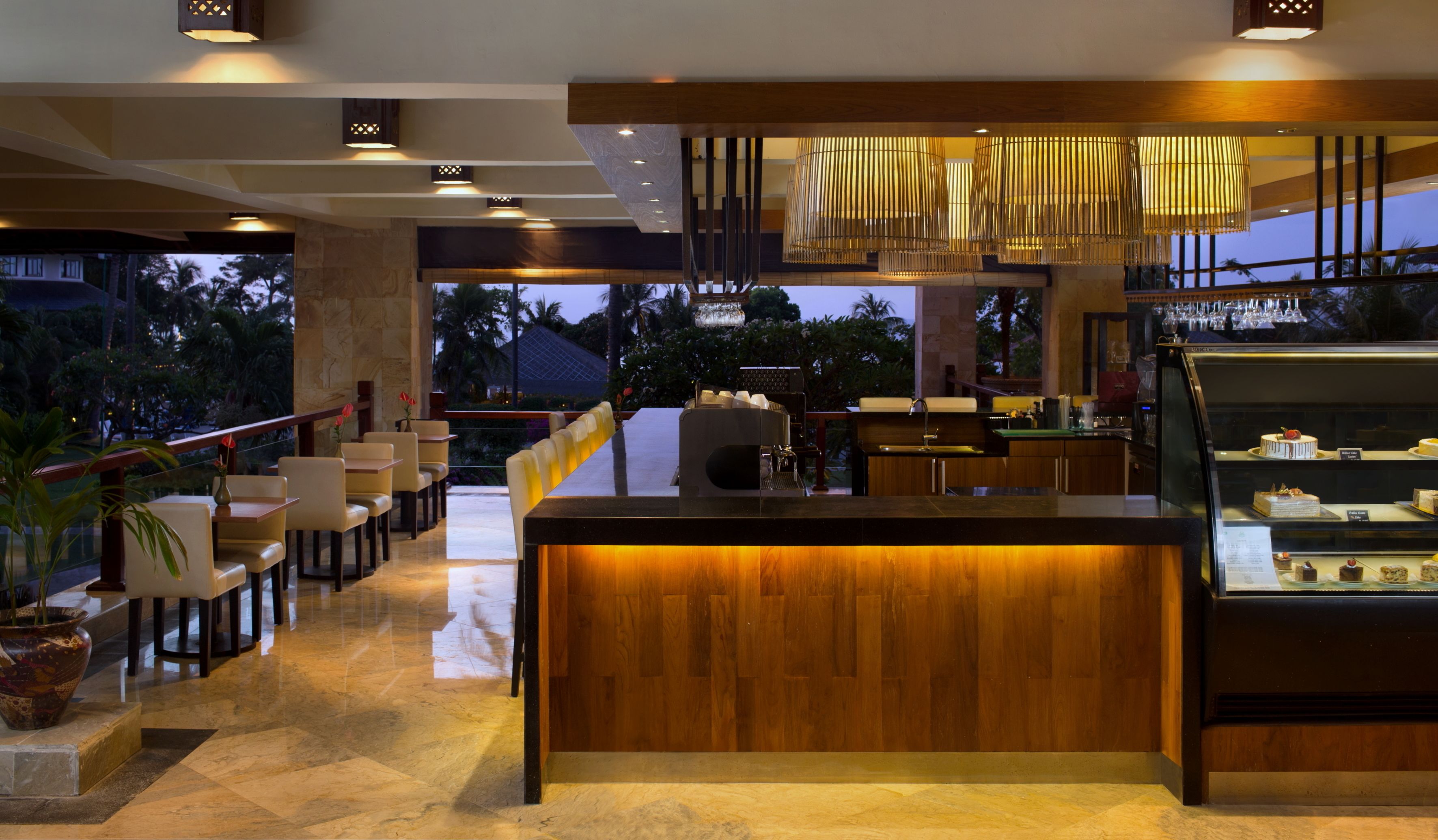Discovery Kartika Plaza