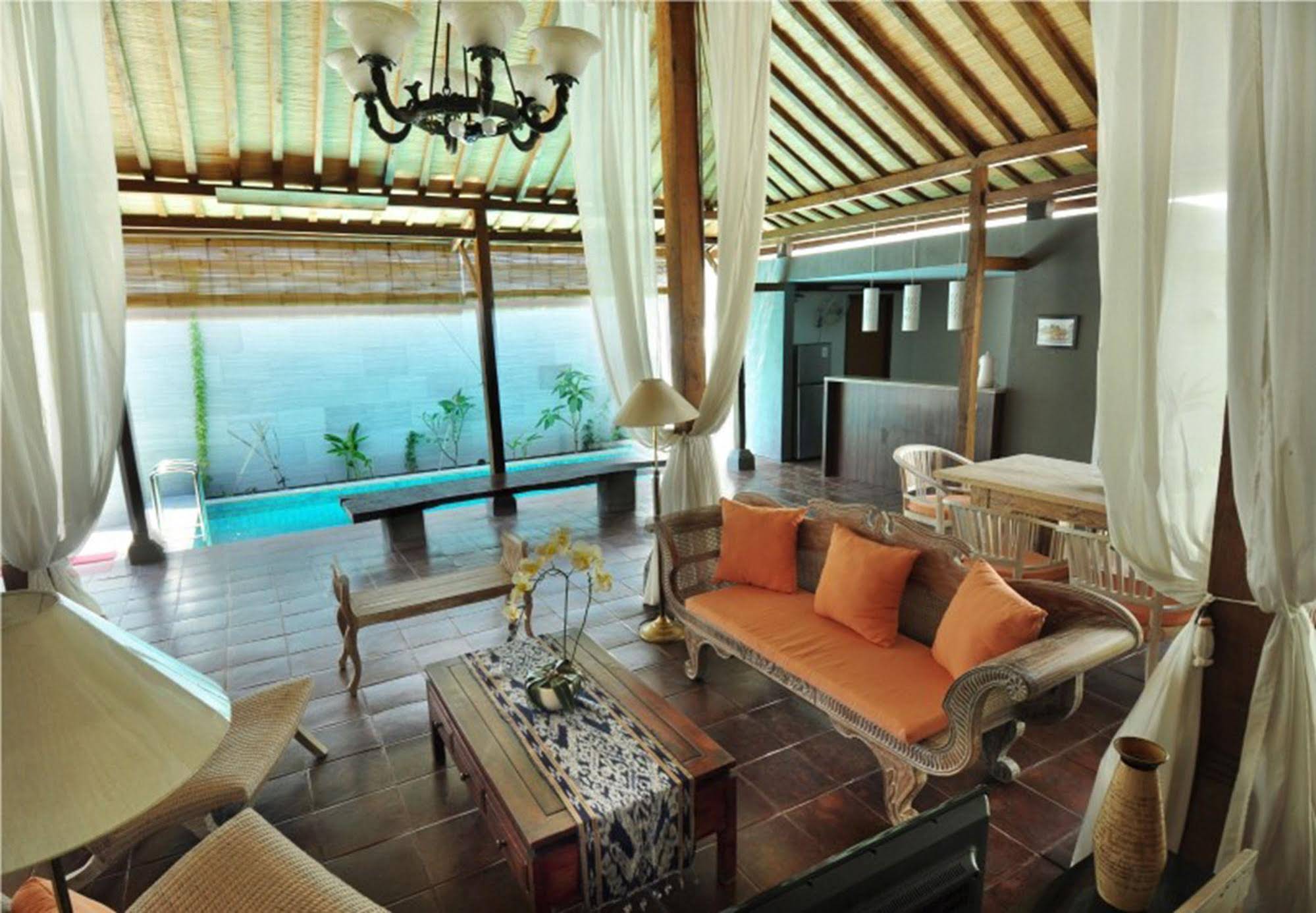 d'Lima Hotel & Villas