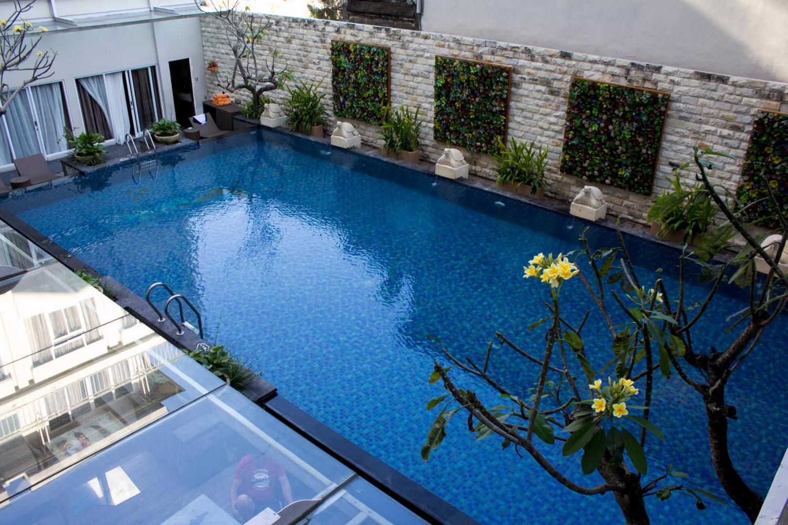 Fashion Hotel Legian