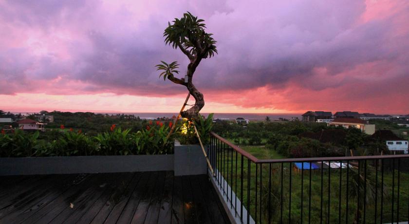 Frii Bali Echo Beach