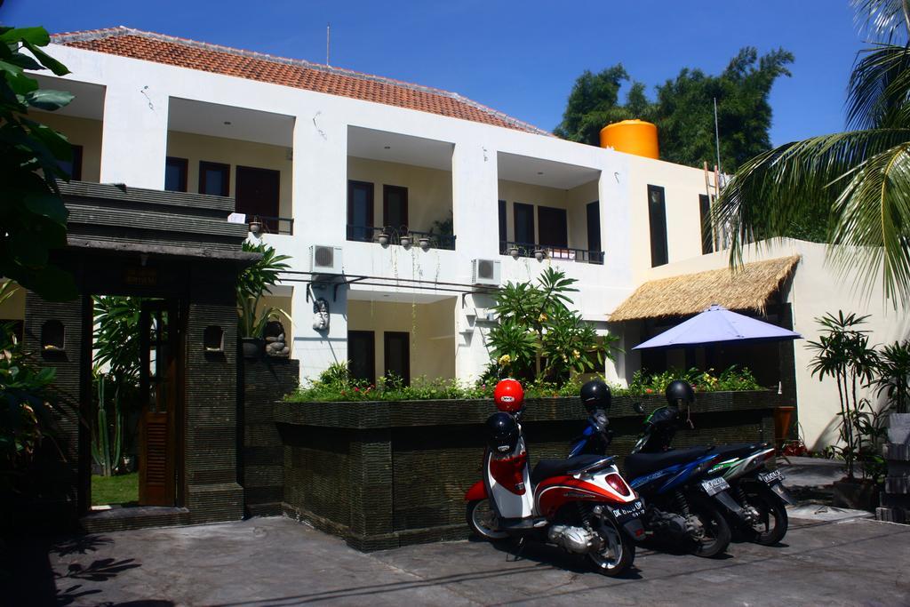 Grand Bimasena Hostel