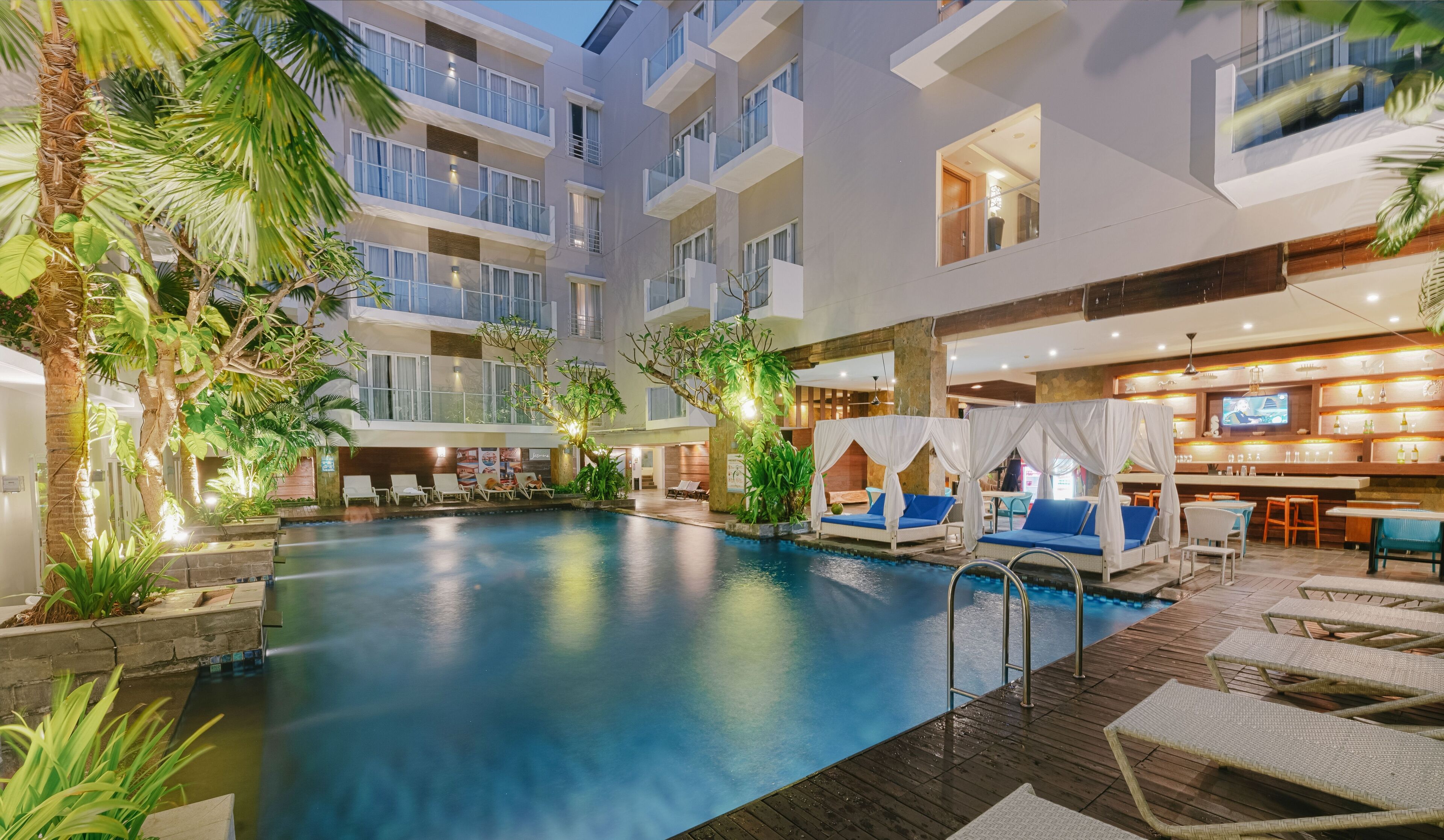 Grand Ixora Kuta Resort