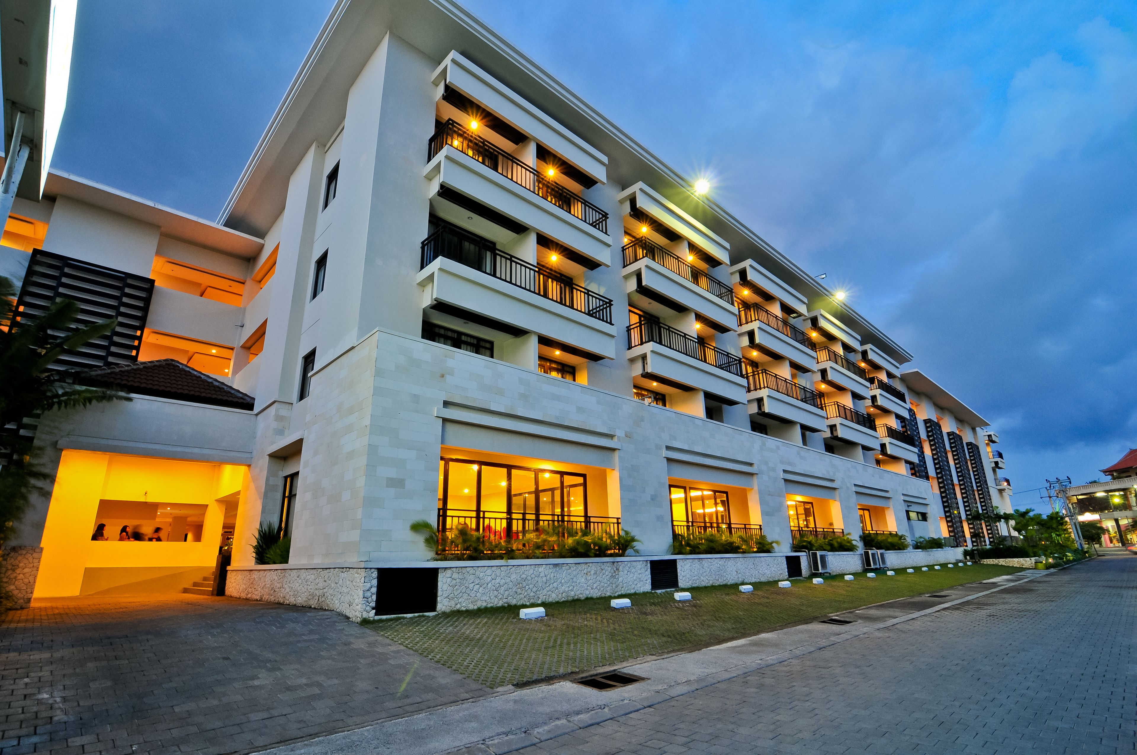 Grand Kuta Hotel & Residence