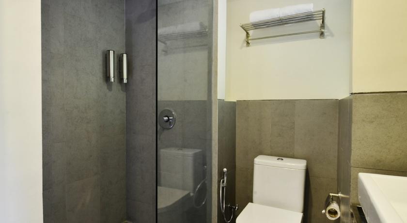 Grandmas Plus Hotel Airport