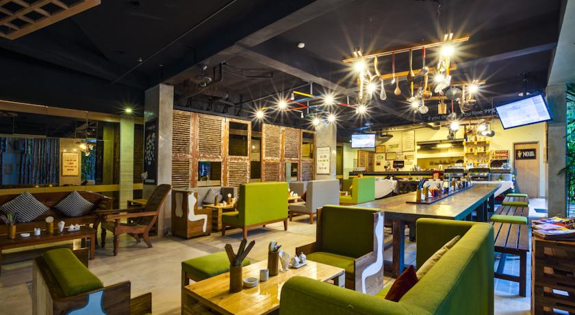 Grandmas Plus Hotel Airport