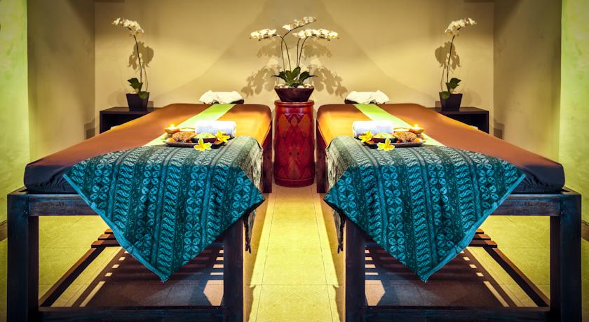 Grandmas Plus Hotel Airport