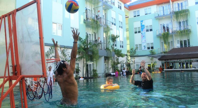 HARRIS Hotel & Residence Riverview Kuta Bali