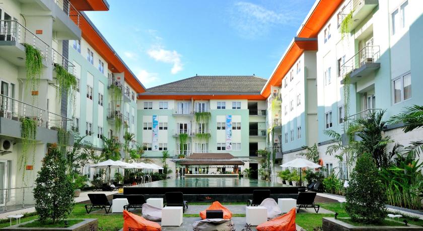 HARRIS Hotel & Residence Riverview Kuta Bali