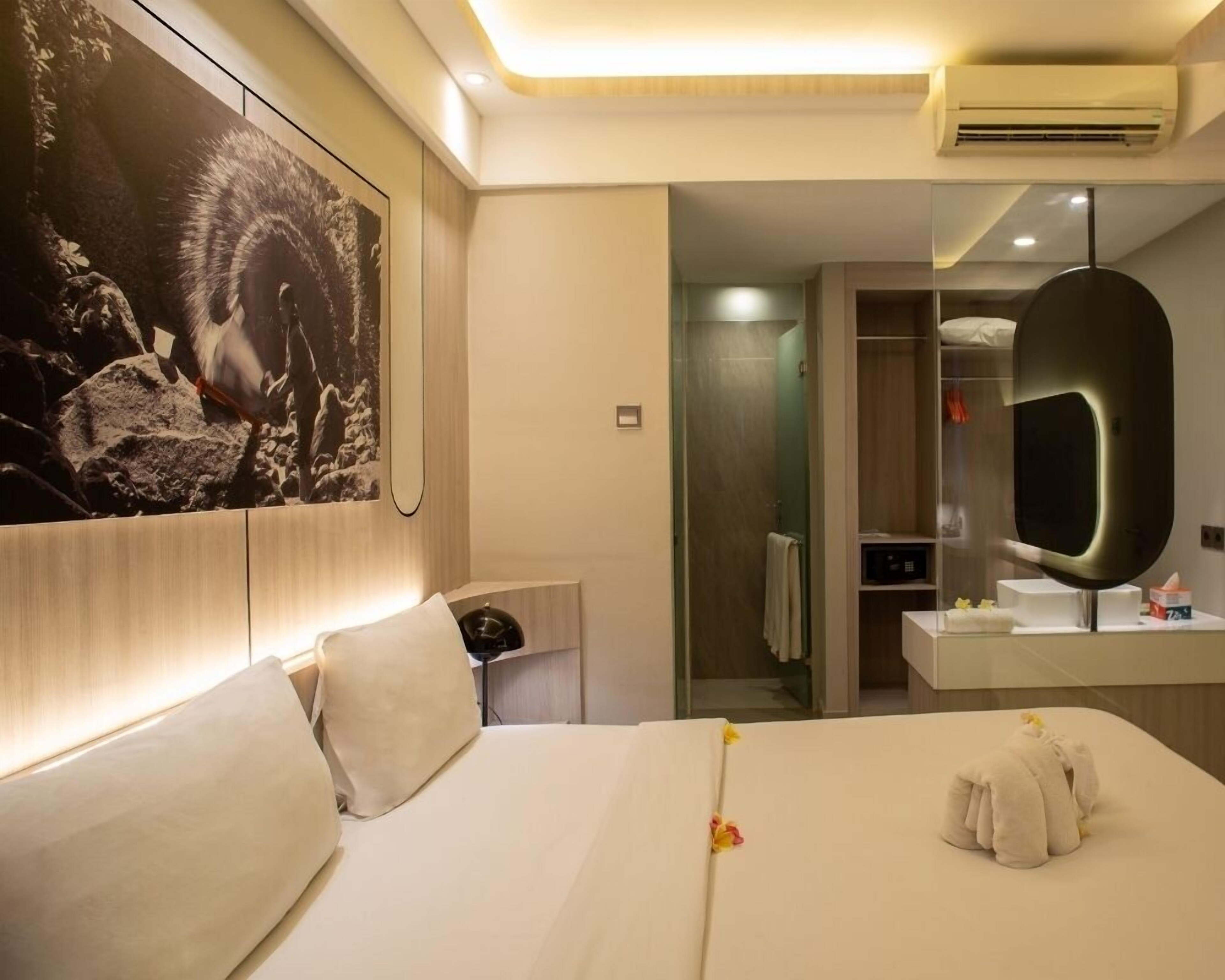 HARRIS Hotel & Residence Riverview Kuta Bali