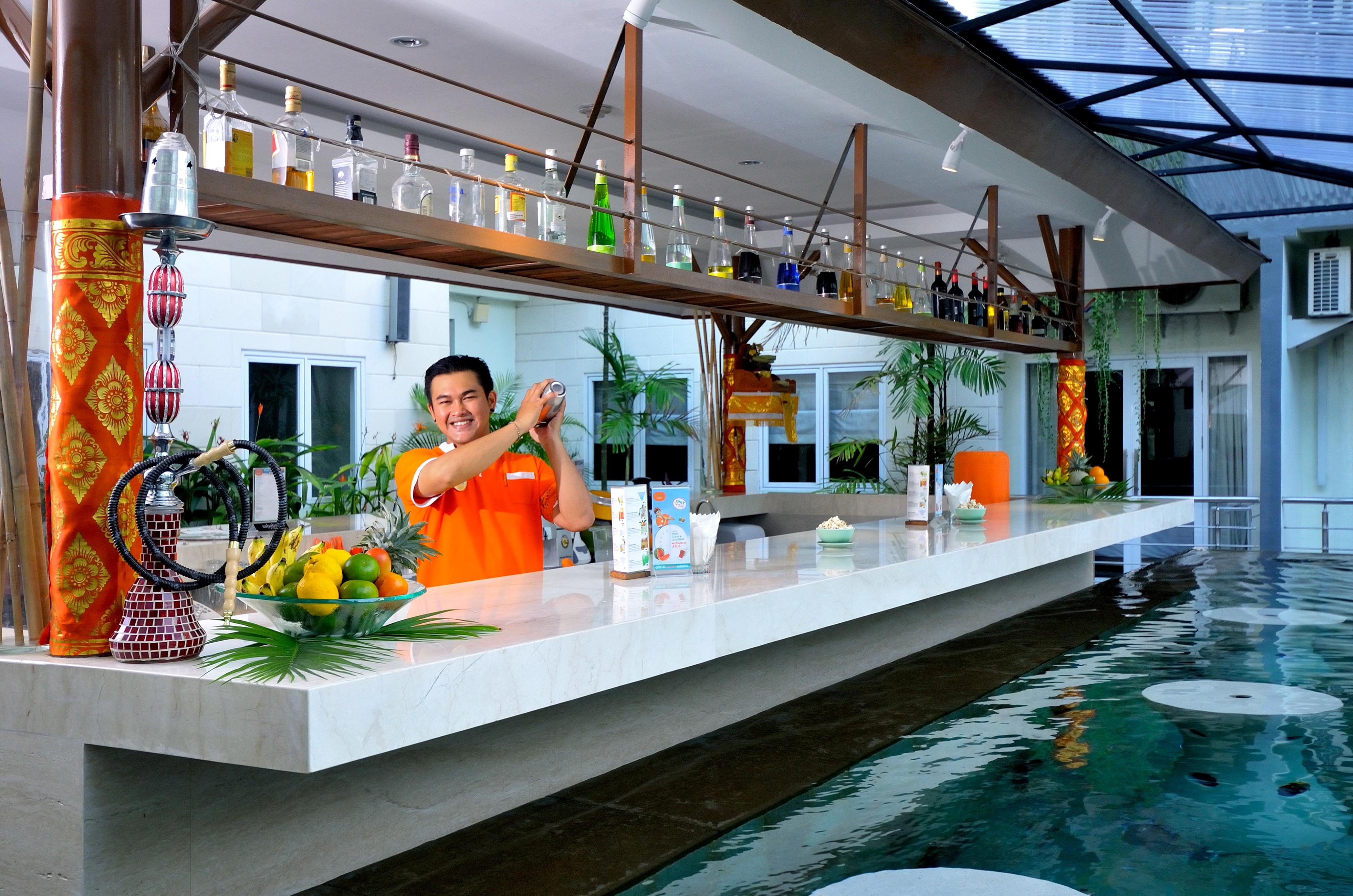 HARRIS Hotel & Residence Riverview Kuta Bali