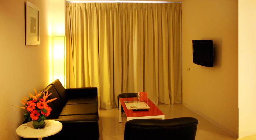 HARRIS Hotel & Residence Riverview Kuta Bali