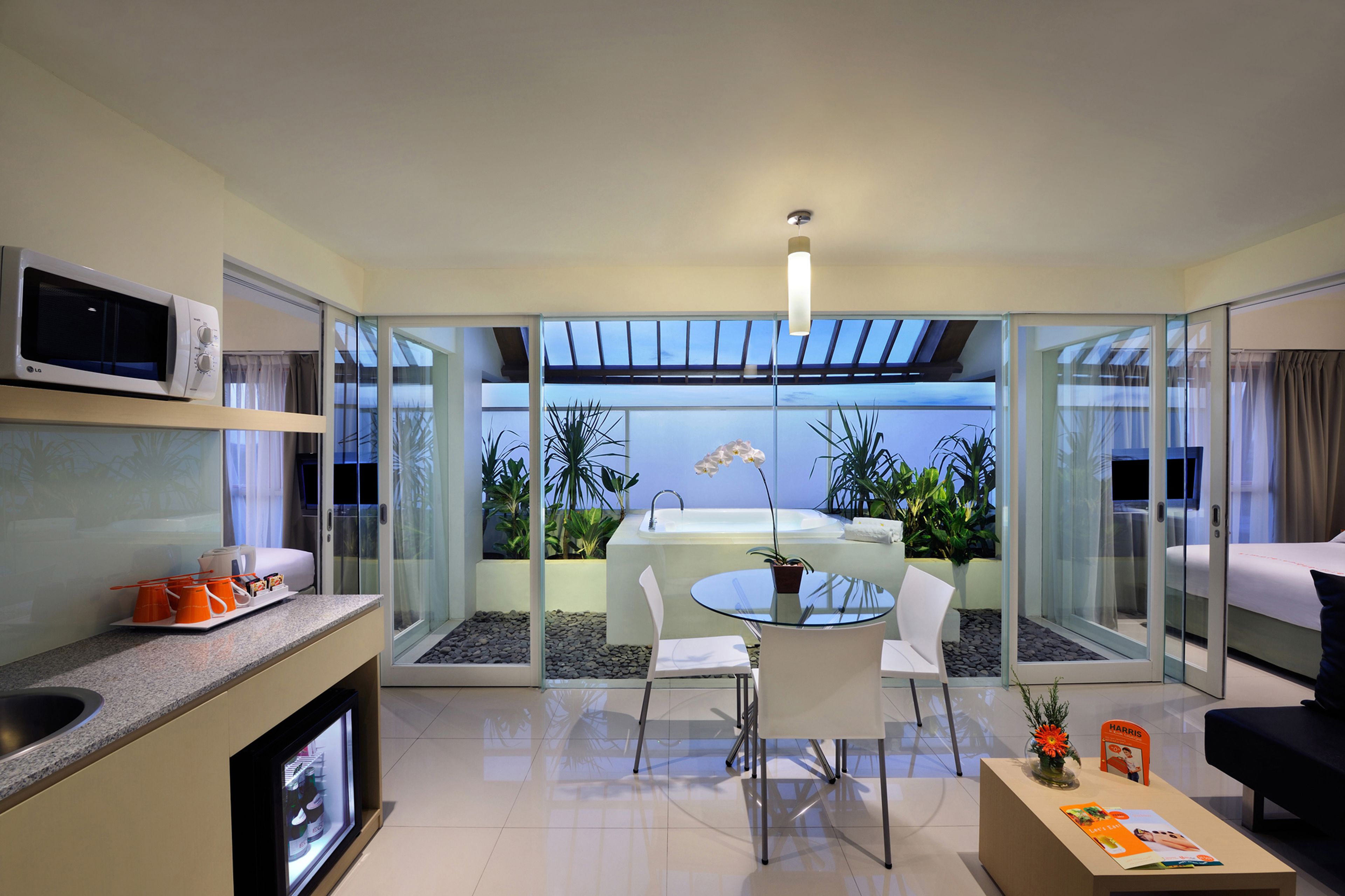 Harris Hotel & Residences Sunset Road