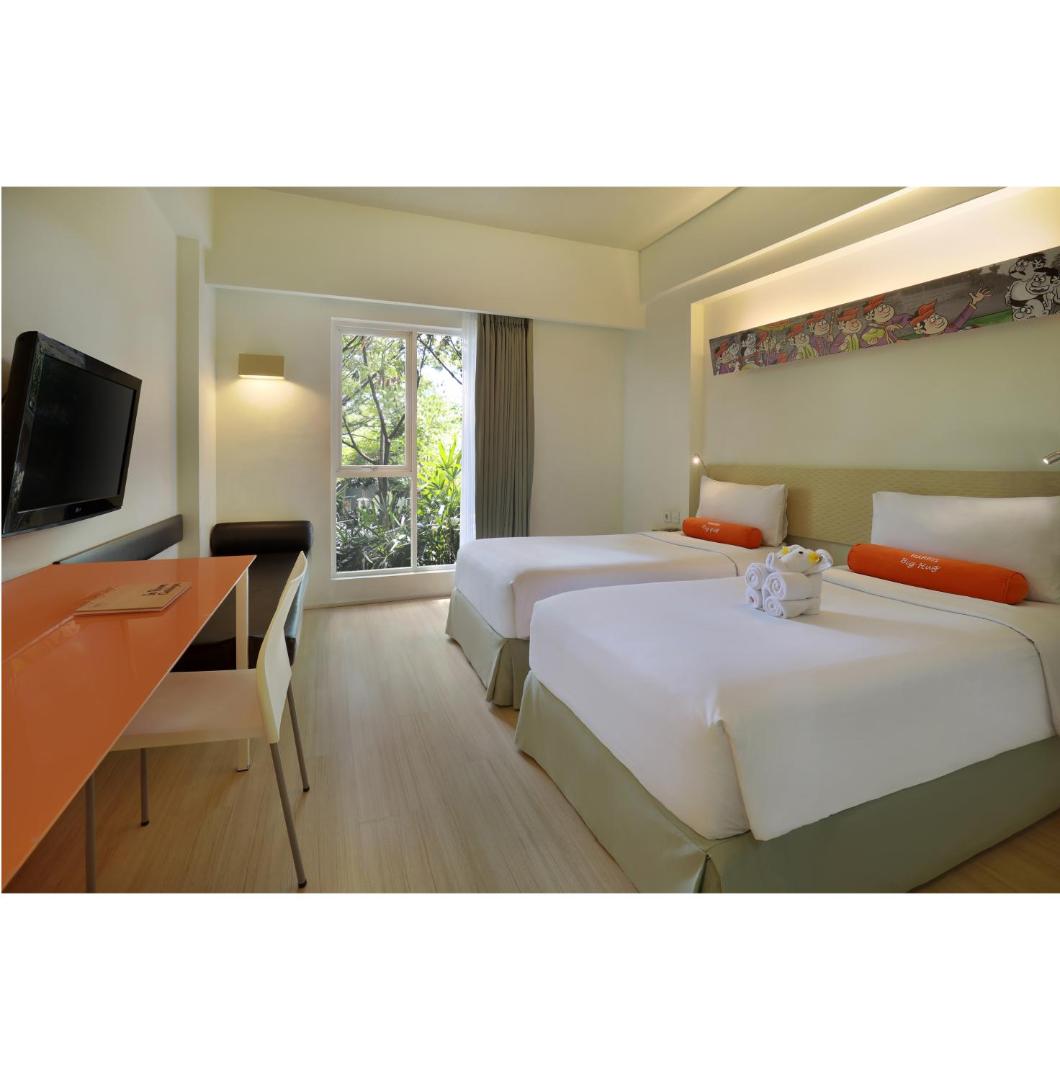 Harris Hotel & Residences Sunset Road
