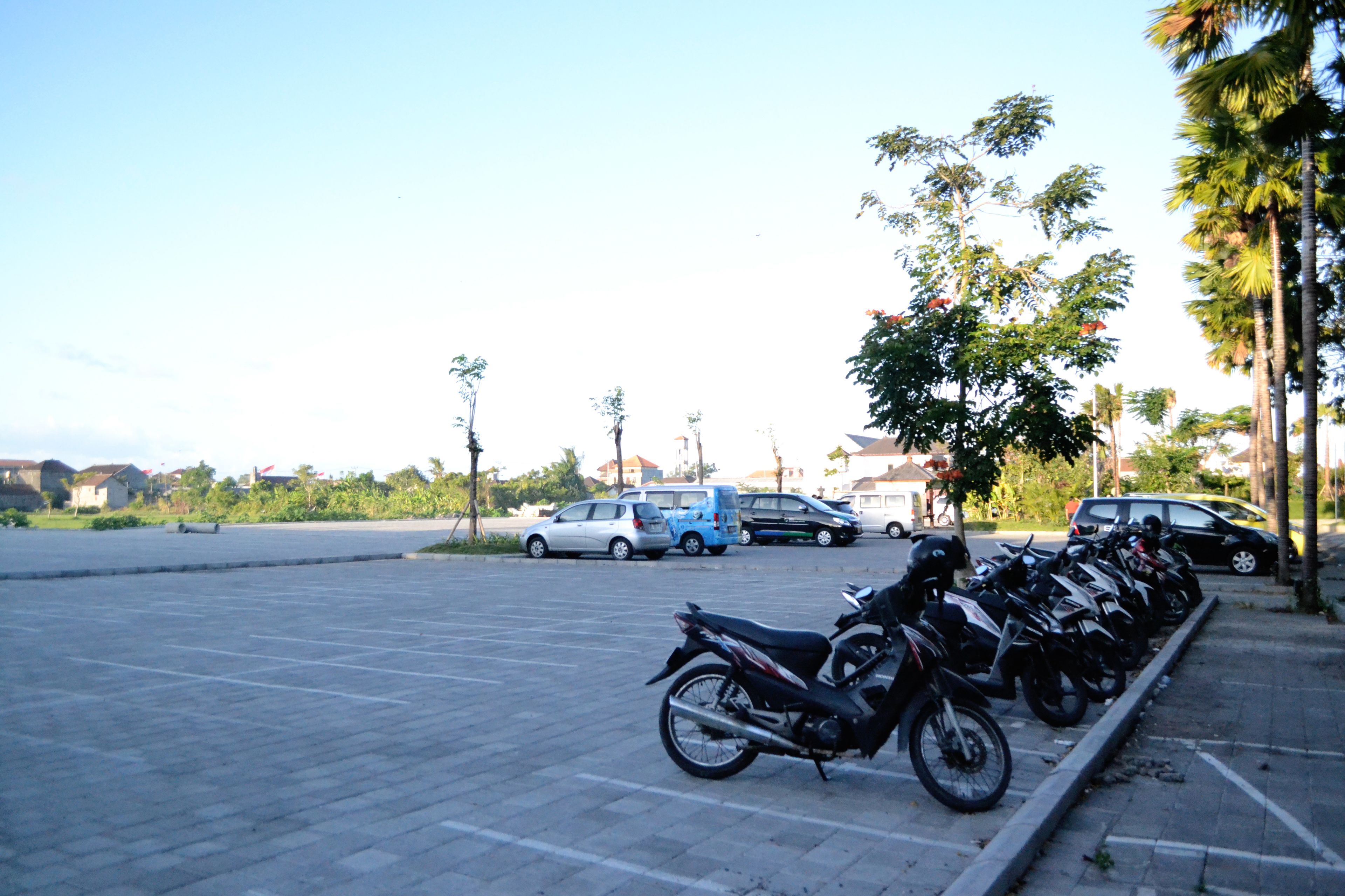 Harris Hotel & Residences Sunset Road