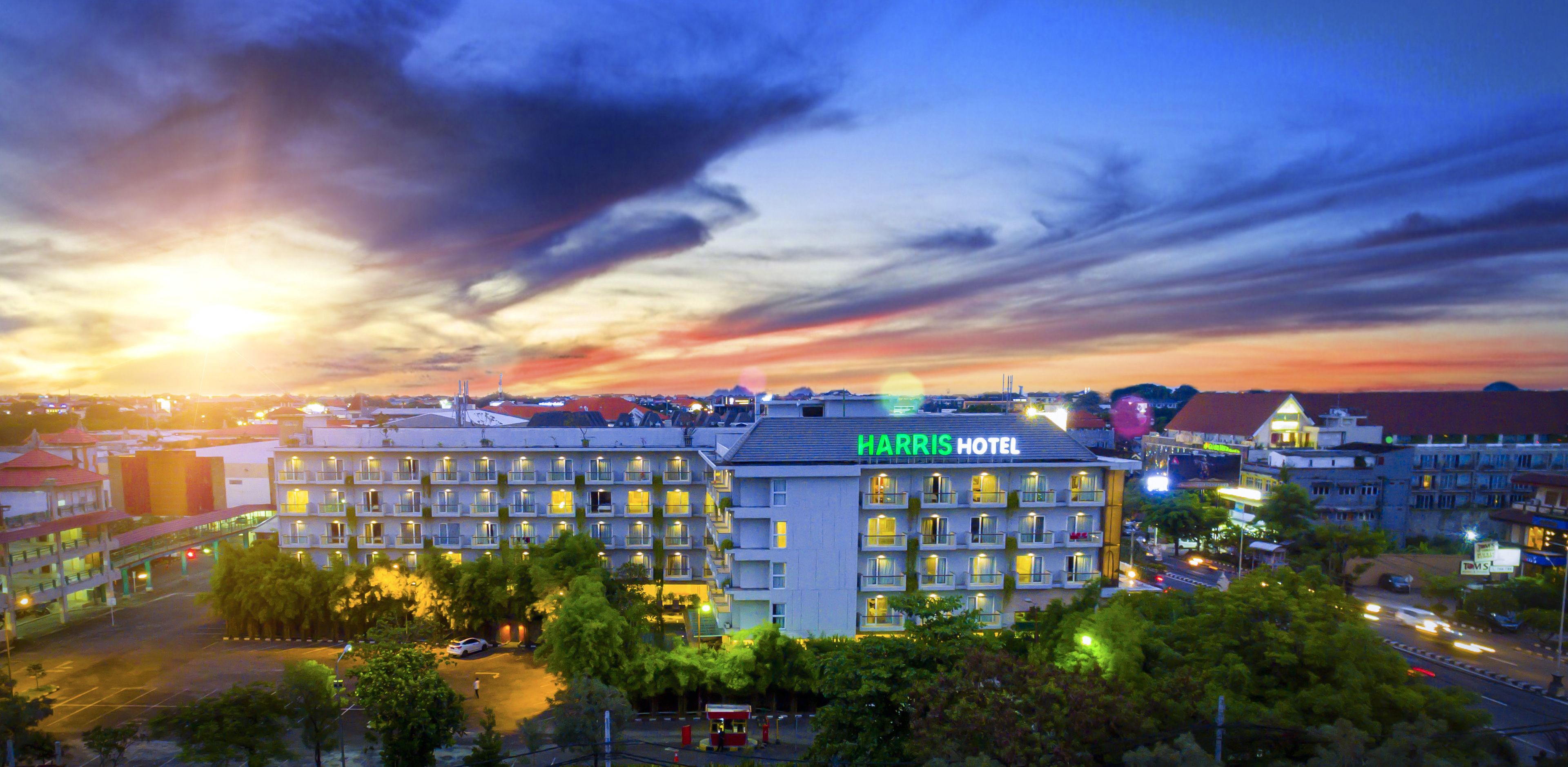 Harris Hotel Kuta Galeria