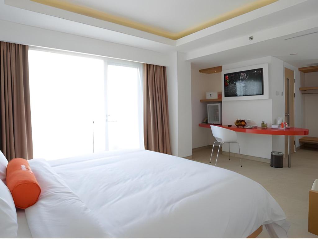 Harris Hotel Kuta Galeria