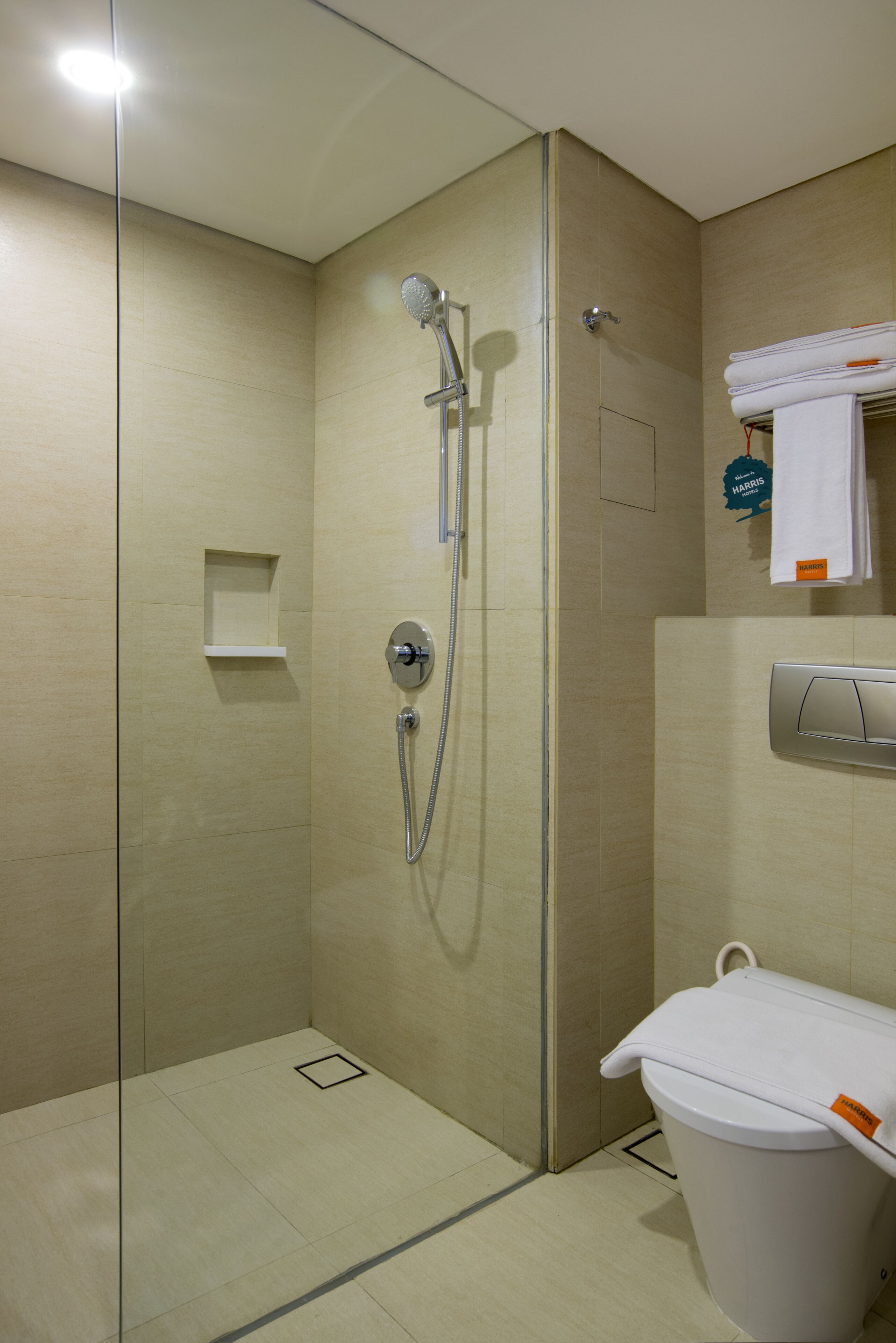 Harris Hotel Kuta Galeria