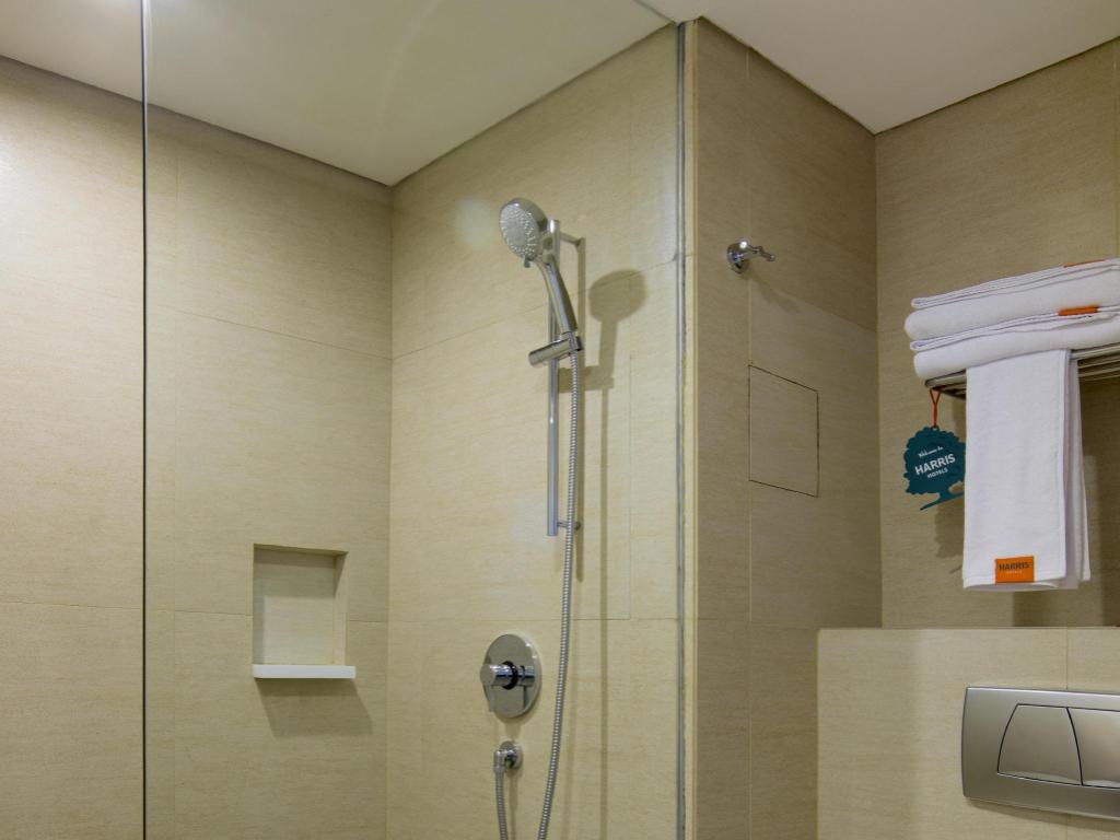 Harris Hotel Kuta Galeria