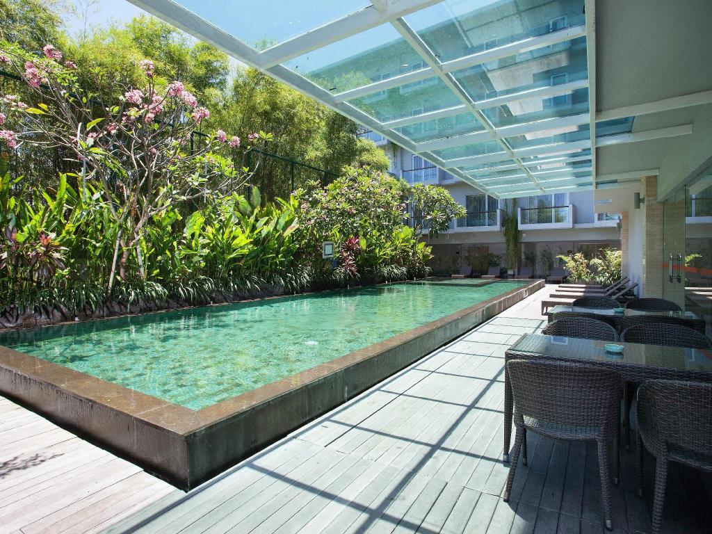 Harris Hotel Kuta Galeria