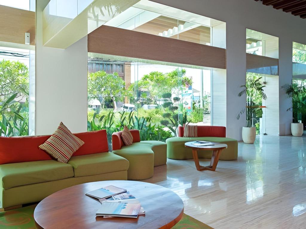Harris Hotel Kuta Galeria