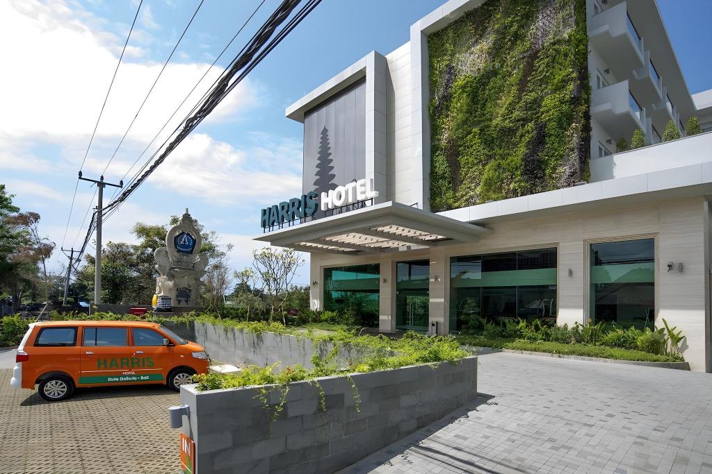 Harris Hotel Kuta Galeria