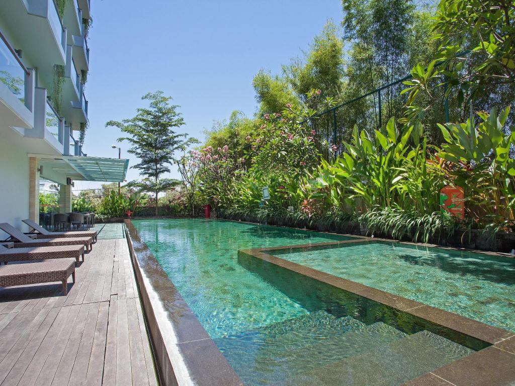 Harris Hotel Kuta Galeria