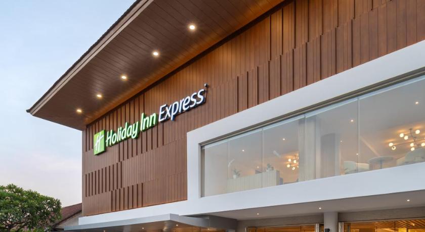 Holiday Inn Express Bali Sunset Road