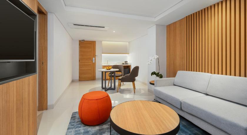 Holiday Inn Express Bali Sunset Road