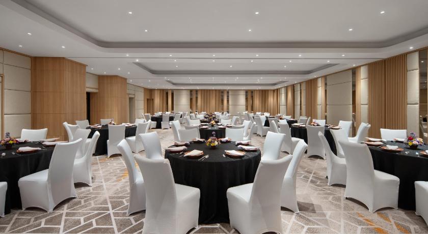 Holiday Inn Express Bali Sunset Road