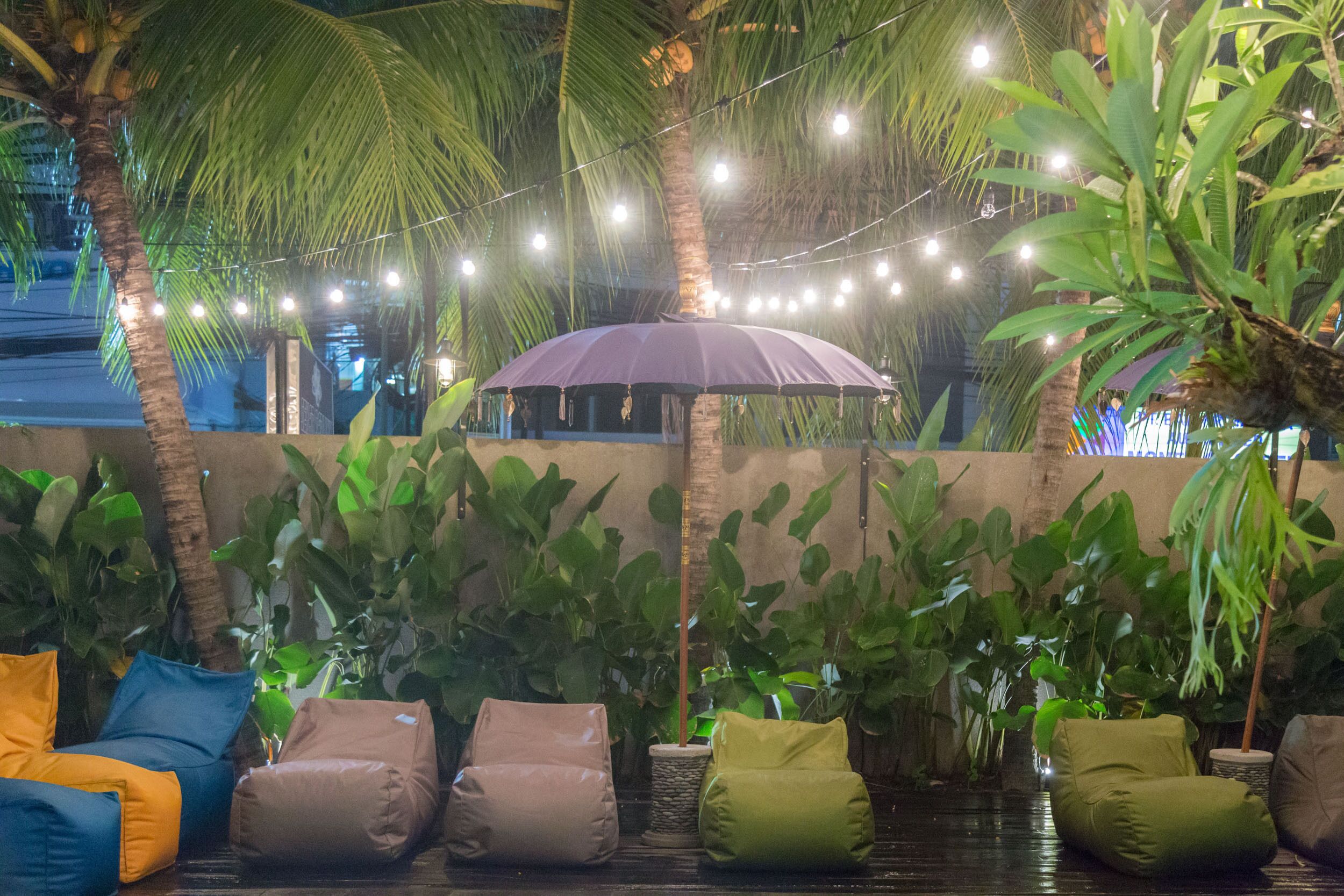 Interconnection Kuta Hostel
