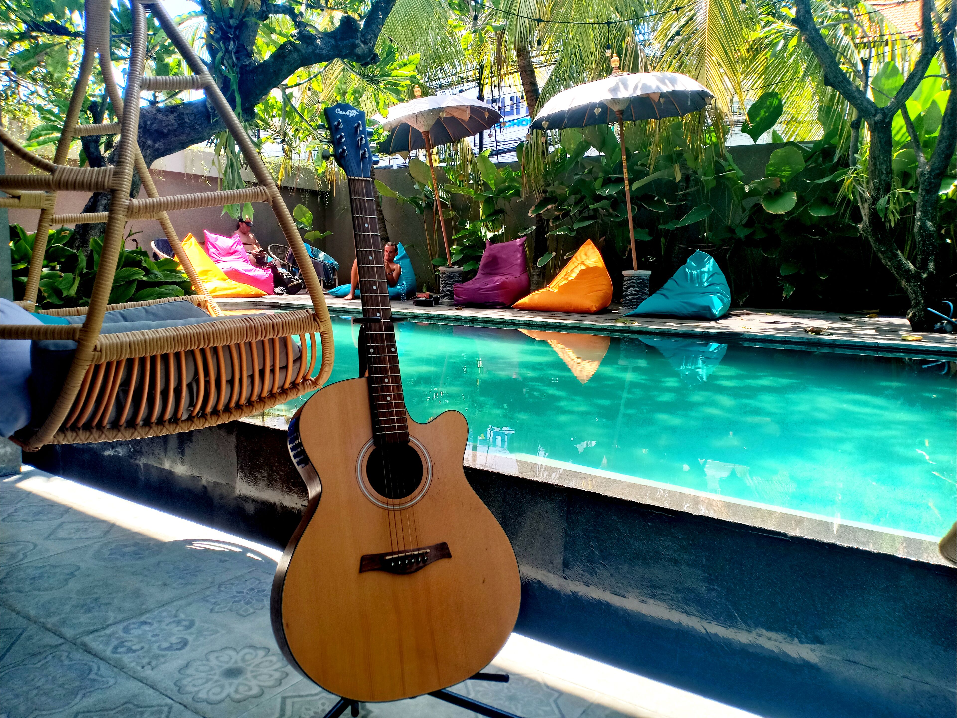 Interconnection Kuta Hostel