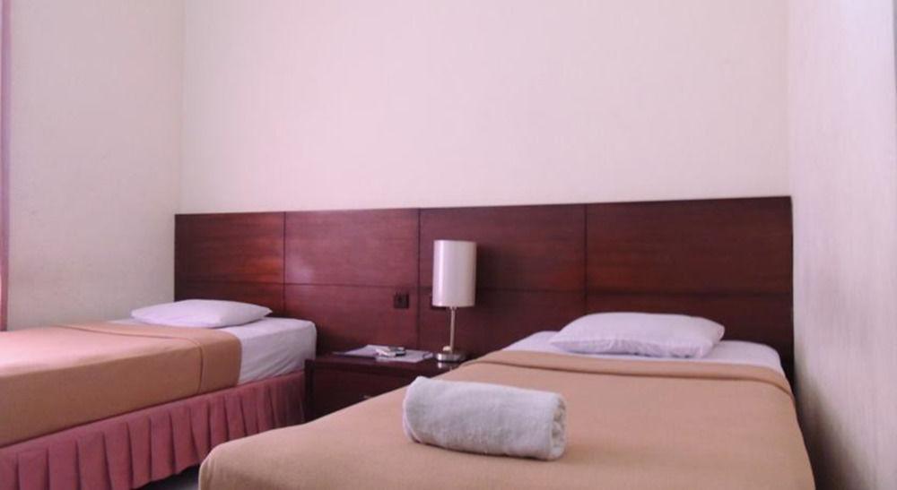 Jesen's Inn III