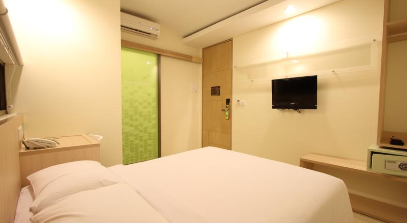 J Hotel Kuta