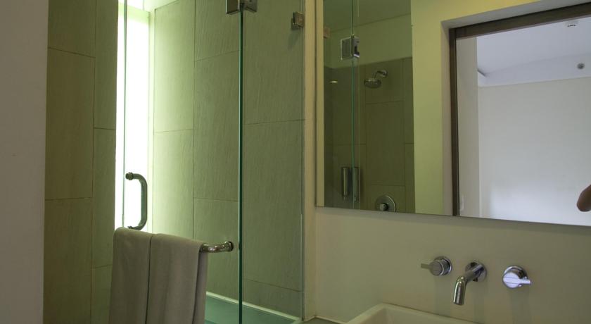 J Hotel Kuta