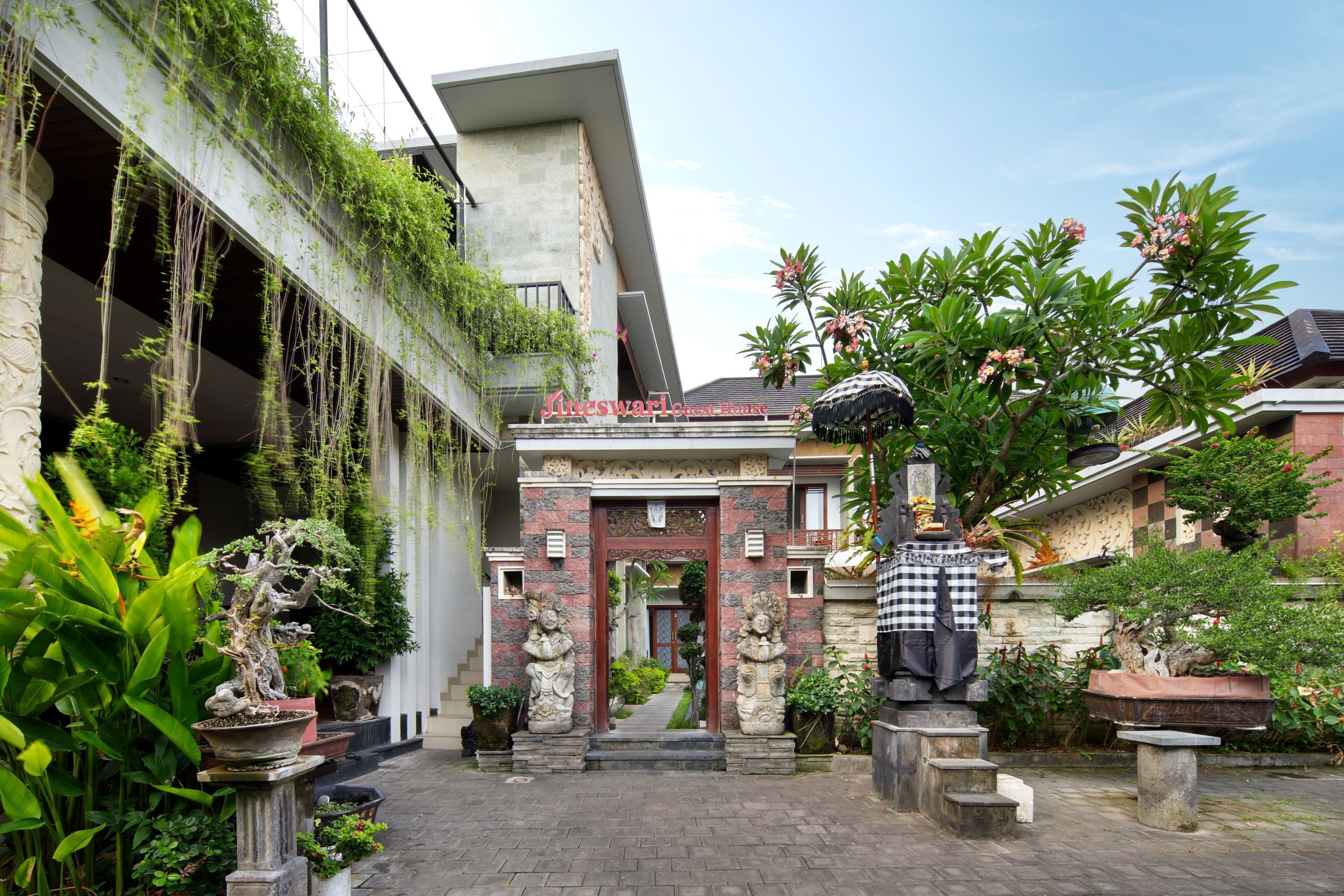 Jineswari Kuta