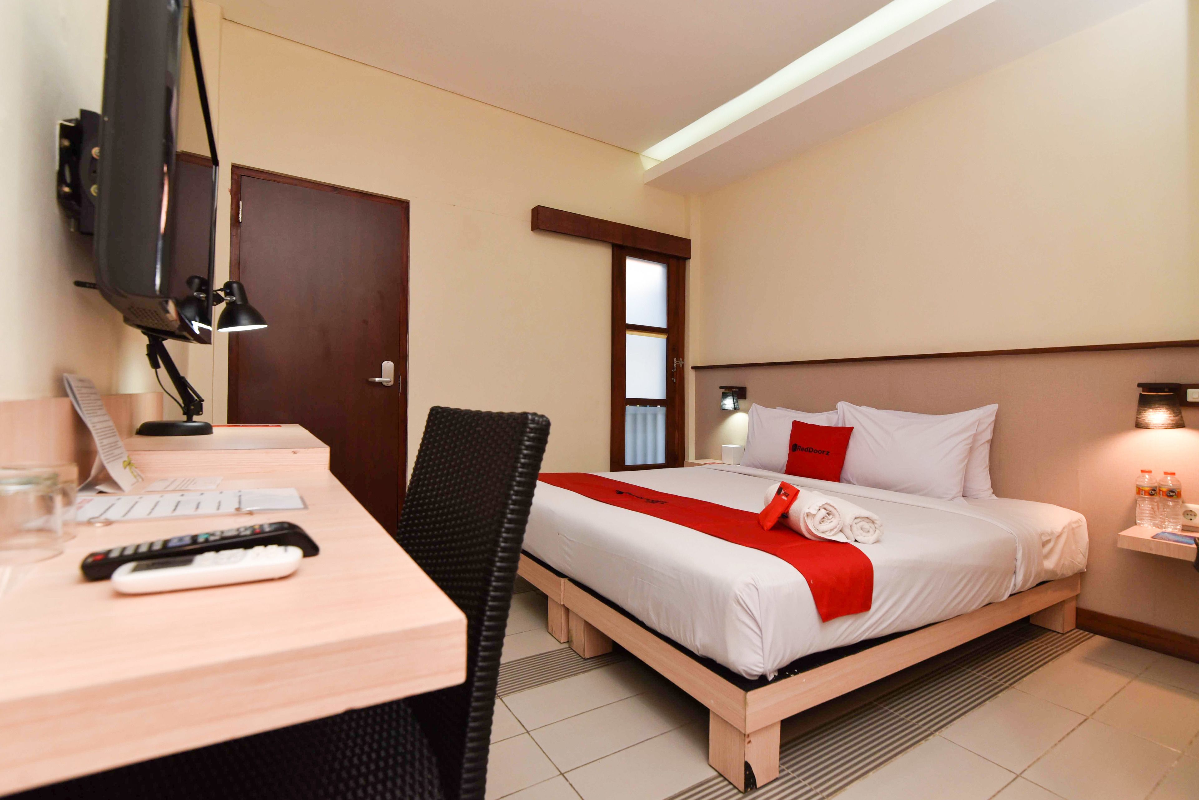 Keola Hotel Legian by RedDoorz