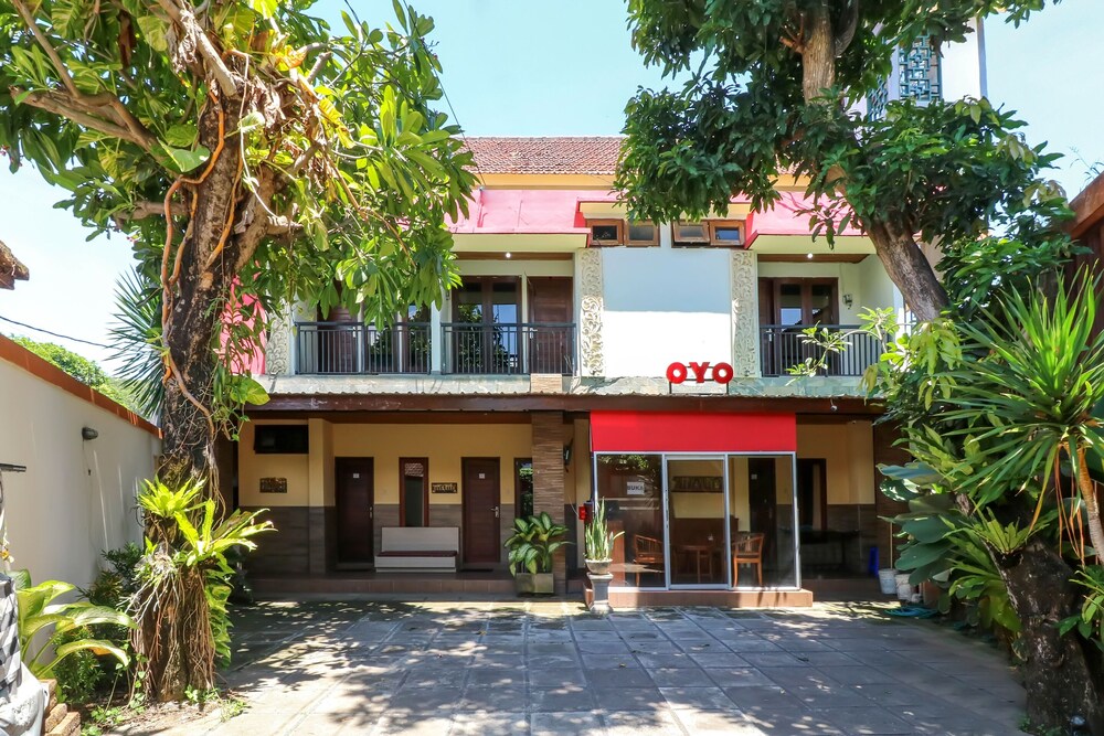 Ketut Smile by OYO Rooms